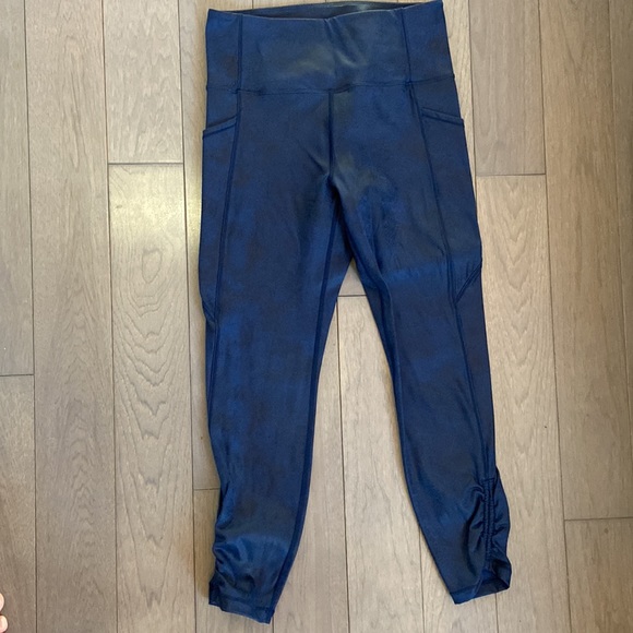 ZYIA Distressed Blue Ankle Cinch 7/8 24" Size 6-8 BNWOT Faux Leather Pockets - Picture 6 of 10